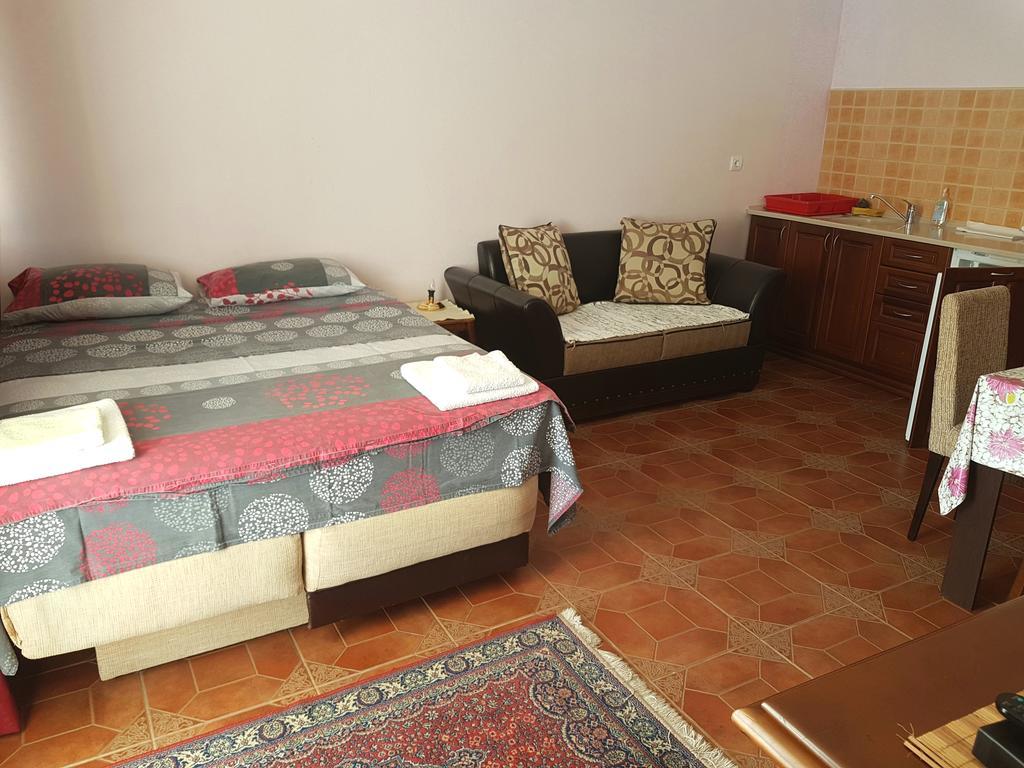 Apartments Nensy Bar Ngoại thất bức ảnh